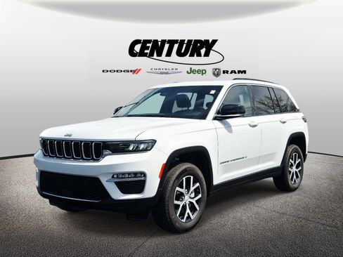 Used 2024 Jeep Grand Cherokee Limited image 8