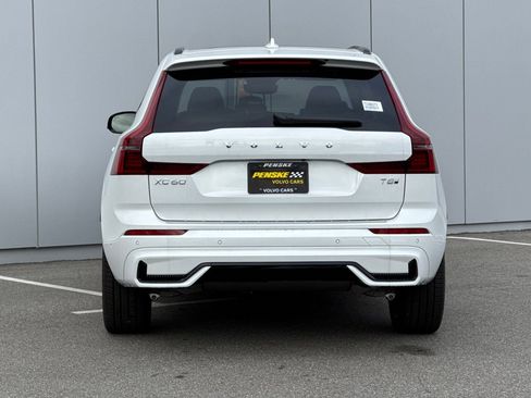 New 2026 Volvo XC60 T8 Ultra w/ Protection Package Premier AWD/4WD image 4