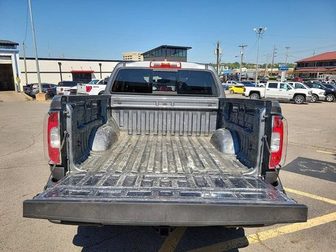 Used 2022 GMC Canyon Elevation w/ Trailering Package RWD image 8