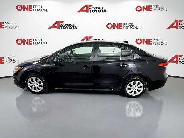 Certified 2025 Toyota Corolla LE FWD image 5