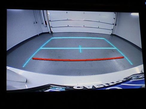 Used 2017 Toyota Prius Three w/ Advanced Technology Package FWD image 27