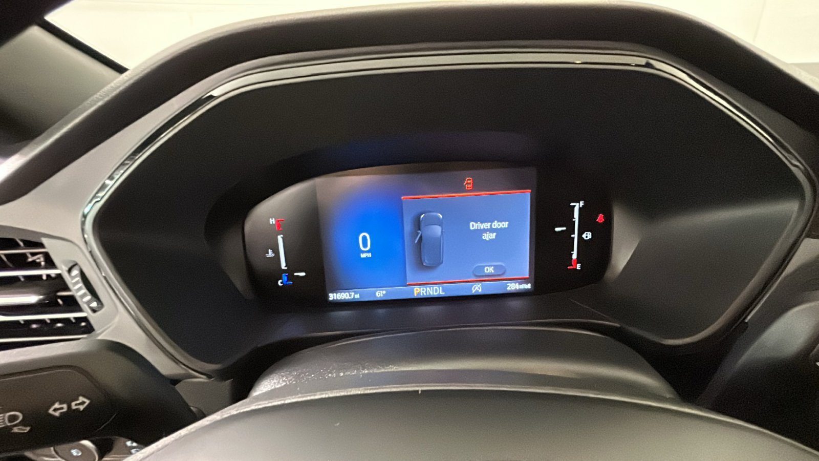 Used 2025 Ford Escape ST-Line Select AWD/4WD image 21