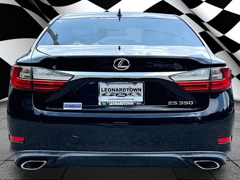 Used 2016 Lexus ES 350 w/ Premium Package w/Wood Trim FWD image 4