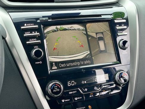 Used 2024 Nissan Murano SL image 14