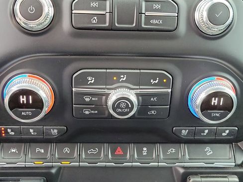 Used 2021 GMC Sierra 1500 SLT w/ SLT Premium Plus Package image 31