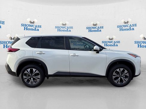Used 2023 Nissan Rogue SV FWD image 9