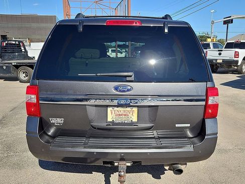 Used 2017 Ford Expedition XLT RWD image 6