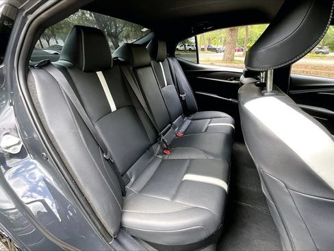 Used 2025 Toyota Camry SE w/ Convenience Package FWD image 22