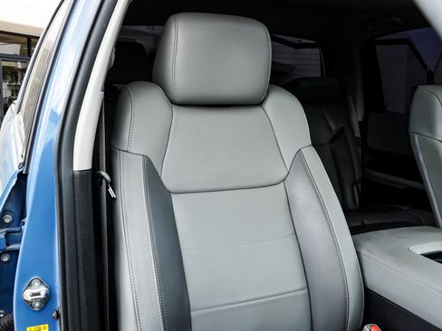 Used 2019 Toyota Tundra Limited w/ Limited Premium Package AWD/4WD image 26