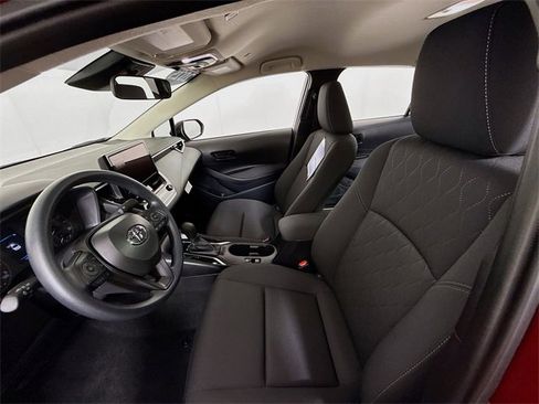 Certified 2025 Toyota Corolla LE image 10