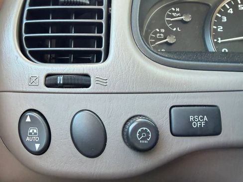 Used 2007 Toyota Sequoia SR5 RWD image 28
