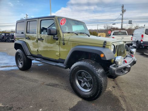 Used 2013 Jeep Wrangler Unlimited Sport AWD/4WD image 20