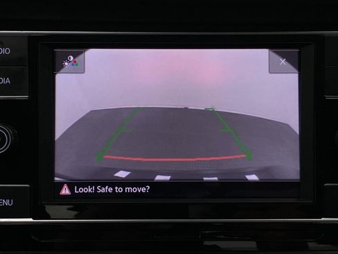 Used 2024 Volkswagen Jetta SE w/ Panoramic Sunroof Package FWD image 22