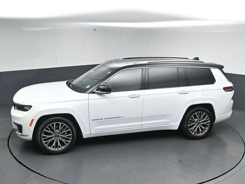 Used 2023 Jeep Grand Cherokee L Summit AWD/4WD image 49