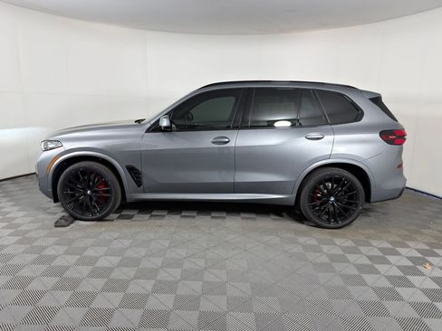 New 2026 BMW X5 sDrive40i w/ M Sport Package image 2