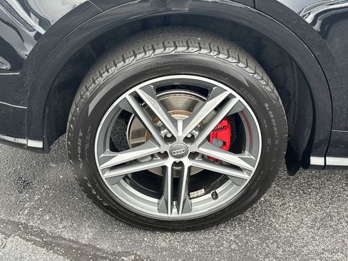 Used 2019 Audi SQ5 Premium Plus w/ Premium Plus Package image 19