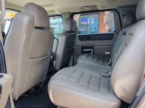 Used 2003 HUMMER H2 w/ Preferred Equipment Group AWD/4WD image 16