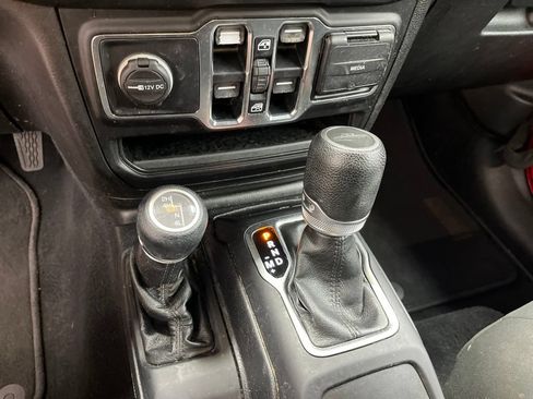 Used 2020 Jeep Gladiator Sport w/ Quick Order Package 24S AWD/4WD image 22