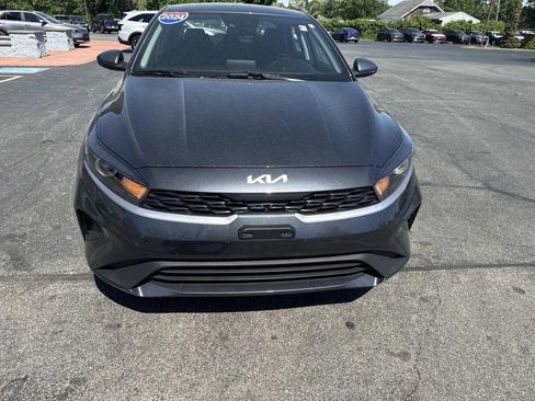 Used 2024 Kia Forte LXS FWD image 9