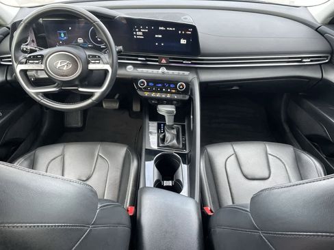 Used 2023 Hyundai Elantra Limited image 23