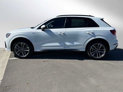 New 2025 Audi Q3 2.0T Premium image 2