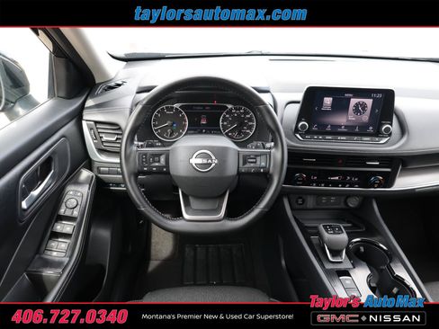 Used 2025 Nissan Rogue SV AWD/4WD image 29