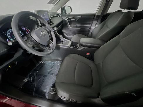 Used 2024 Toyota RAV4 XLE image 15