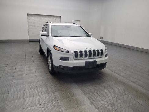 Used 2018 Jeep Cherokee Latitude image 13