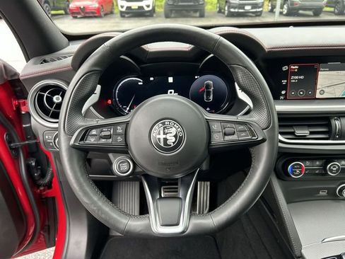 Used 2025 Alfa Romeo Stelvio Tributo Italiano w/ Active Assist Plus Package AWD/4WD image 18