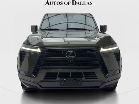 Used 2024 Lexus GX 550 w/ Cold Area Package AWD/4WD image 3