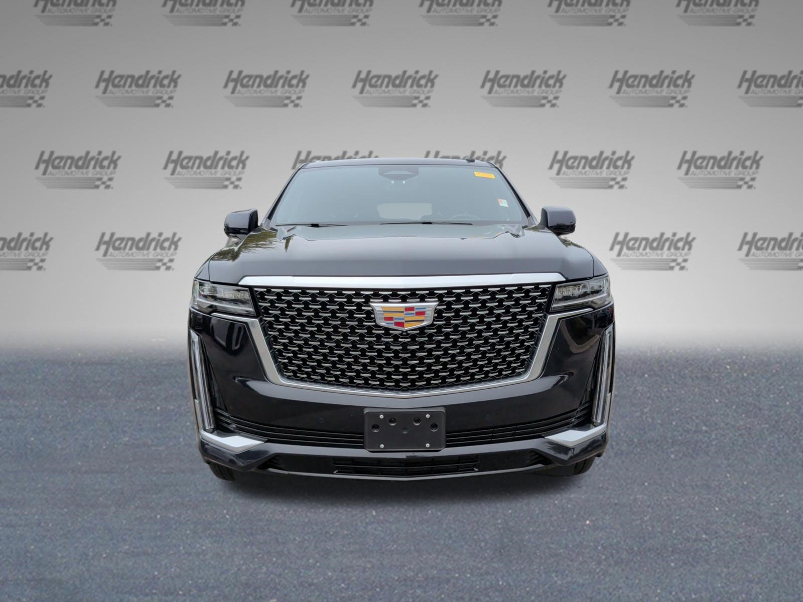 Used 2024 Cadillac Escalade Premium Luxury AWD/4WD image 6