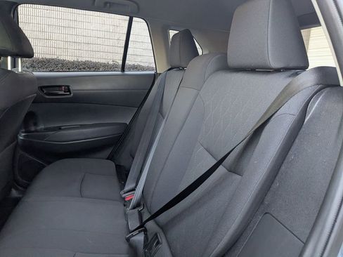 Used 2025 Toyota Corolla Cross LE image 24