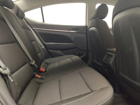 Used 2018 Hyundai Elantra SEL FWD image 19