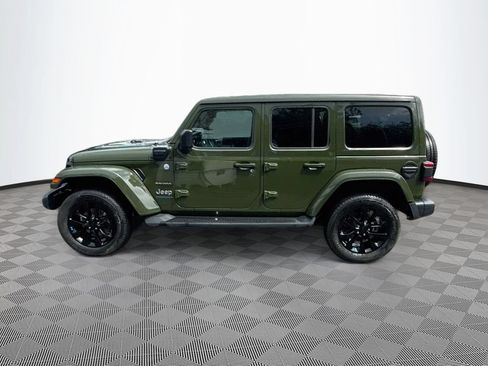 Used 2023 Jeep Wrangler Unlimited Sahara w/ Cold Weather Group AWD/4WD image 9