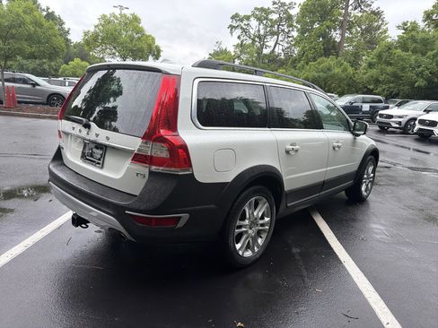 Used 2016 Volvo XC70 T5 Platinum w/ Protection Package FWD image 42