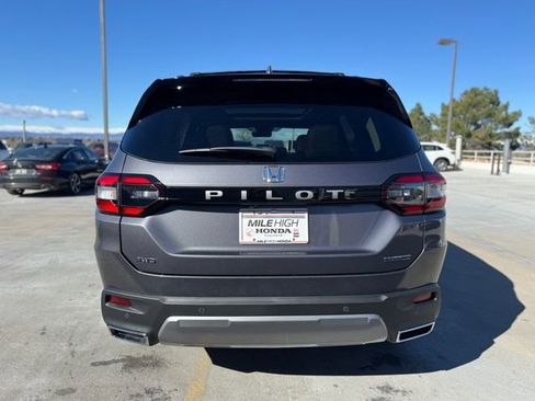 New 2026 Honda Pilot Touring image 9