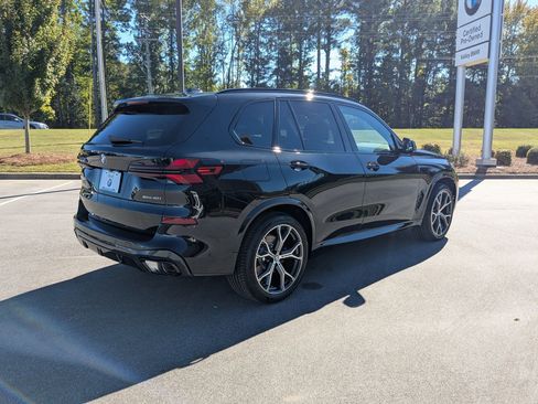 New 2026 BMW X5 xDrive40i w/ M Sport Package image 3