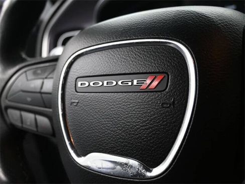 Used 2017 Mercedes-Benz C 300 C 300 4dr Sedan w/ Premium 1 Package image 4