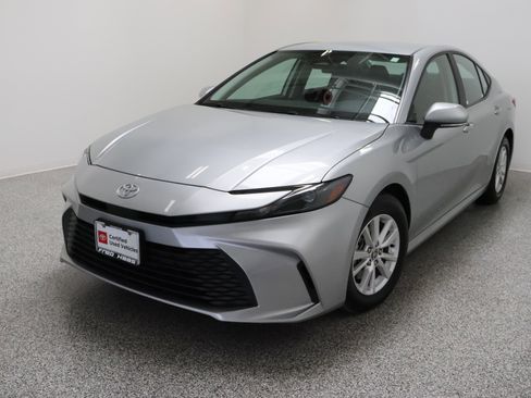 Certified 2025 Toyota Camry LE image 2