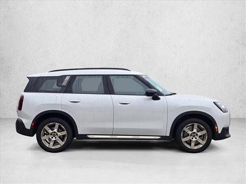 Certified 2025 MINI Cooper Countryman S image 4