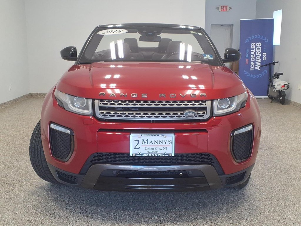 Used 2018 Land Rover Range Rover Evoque SE Dynamic AWD/4WD image 2