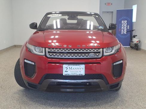 Used 2018 Land Rover Range Rover Evoque SE Dynamic AWD/4WD image 2