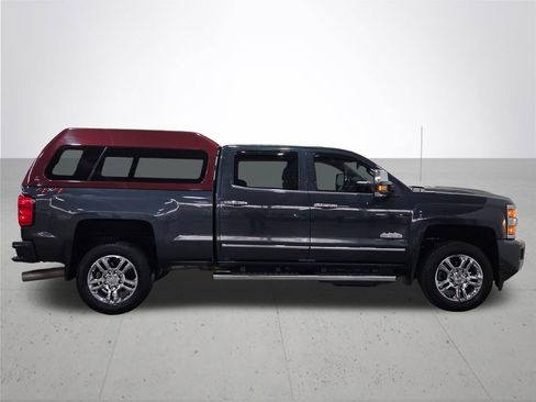 Used 2018 Chevrolet Silverado 2500 High Country w/ Duramax Plus Package AWD/4WD image 9