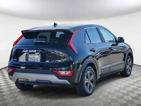 Certified 2023 Kia Niro LX image 8