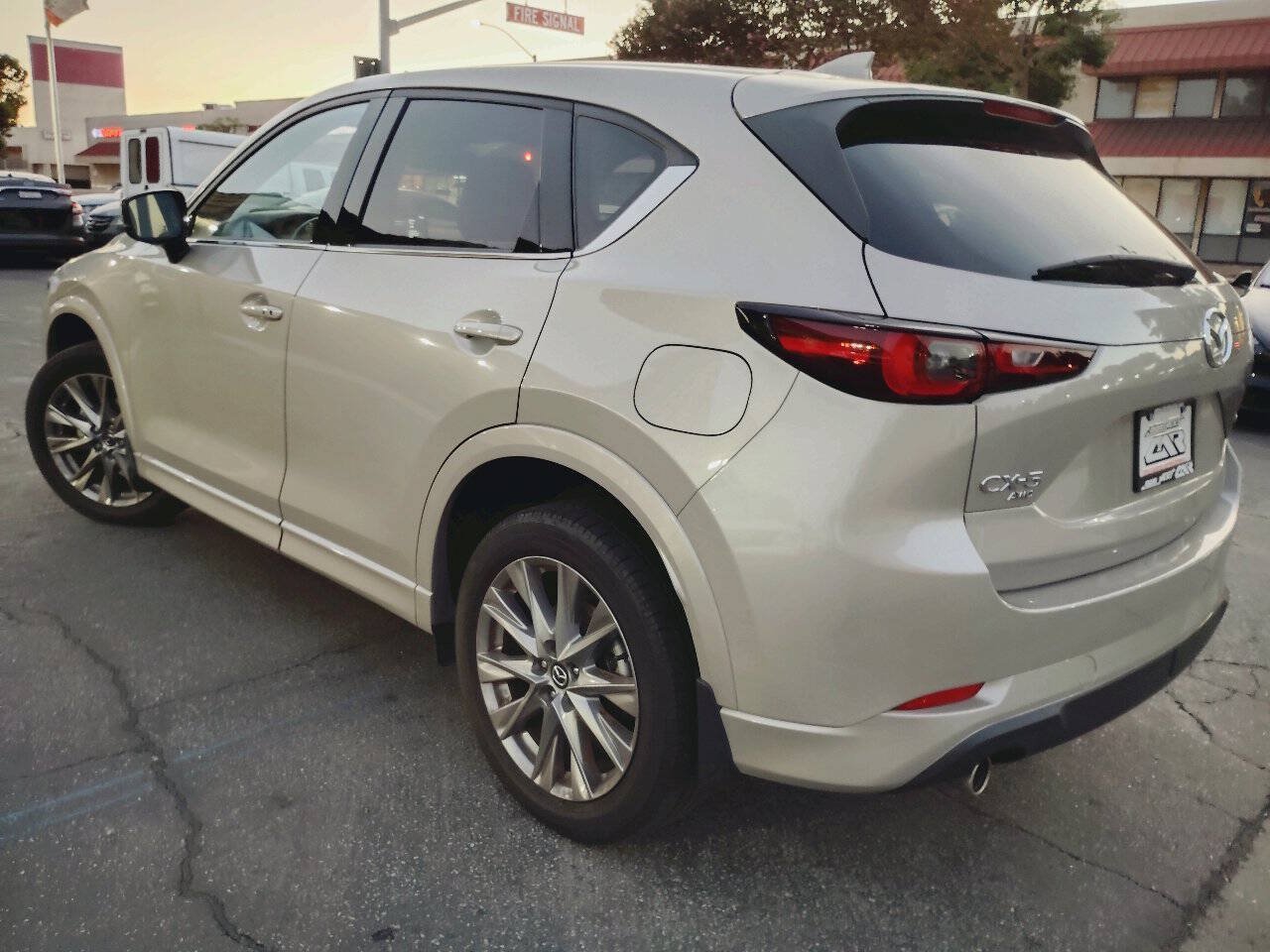 Used 2024 MAZDA CX-5 AWD 2.5 S w/ Premium Plus Pkg image 4