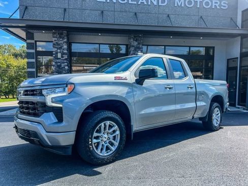 Used 2024 Chevrolet Silverado 1500 RST image 3