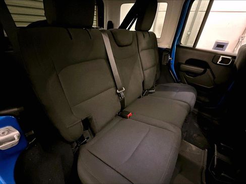 Used 2022 Jeep Wrangler Unlimited Sport S image 26