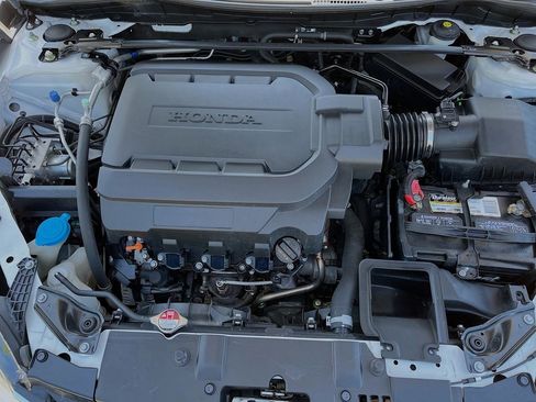 Used 2015 Honda Accord EX-L image 10