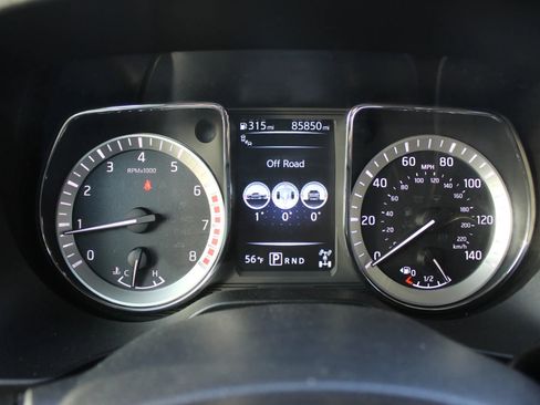 Used 2018 Nissan Titan Platinum Reserve w/ Platinum Utility Package image 14