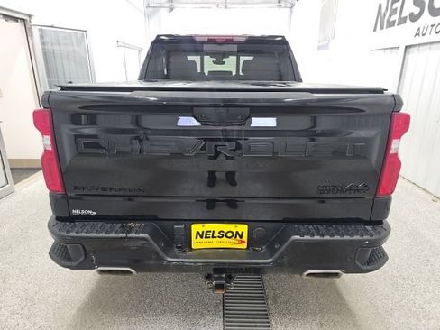 Used 2022 Chevrolet Silverado 1500 High Country w/ Technology Package image 8